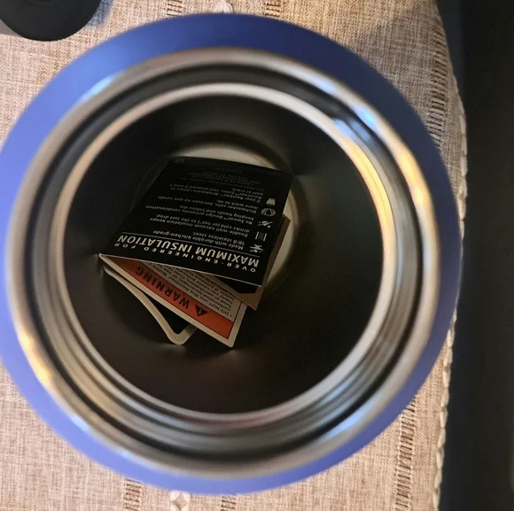 Brand New Yeti Rambler Water Bottle - Picture 3 of 4